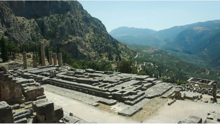 l'oracolo di Delfi