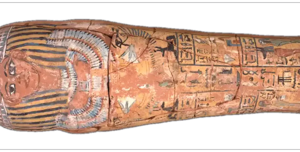 Sarcofago di un bambino egizio rubato in Svezia ritrovato in un museo a Boston
